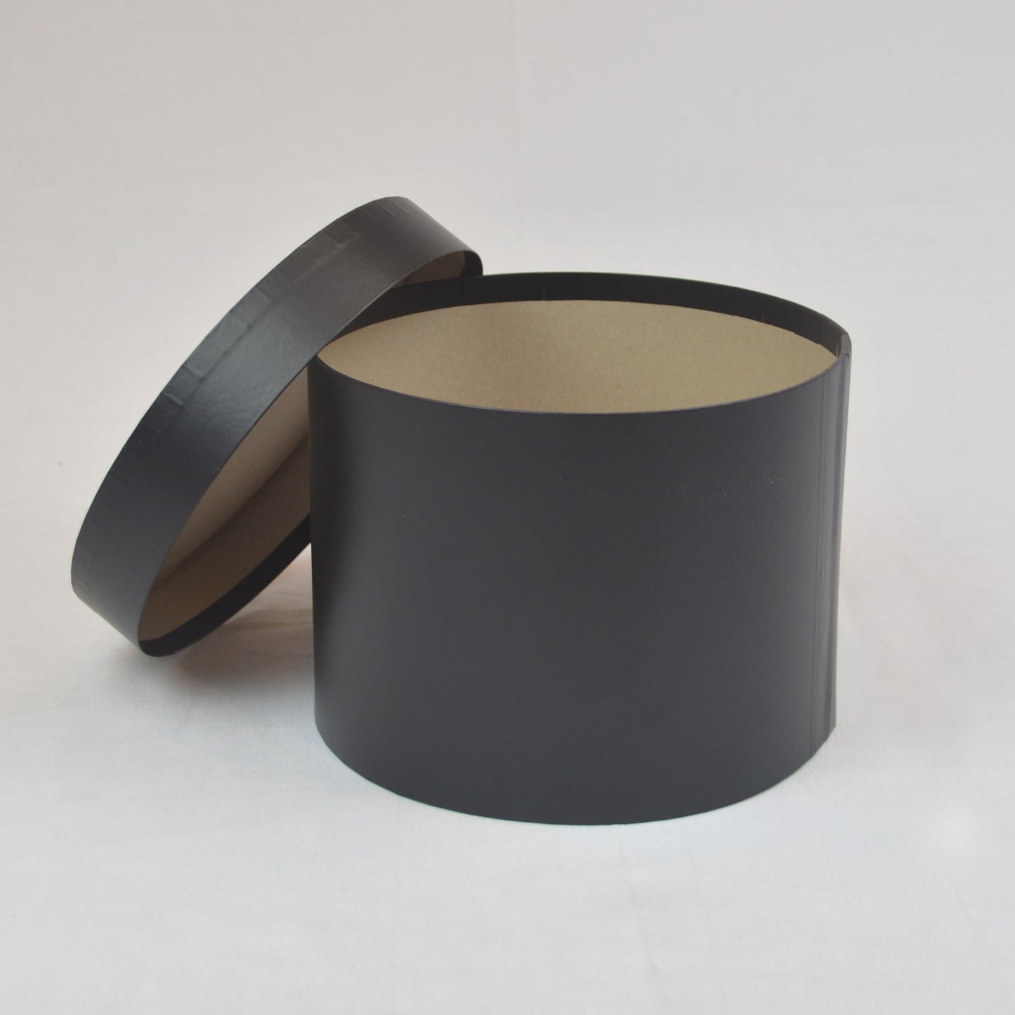Caja de 8 pulgadas negra