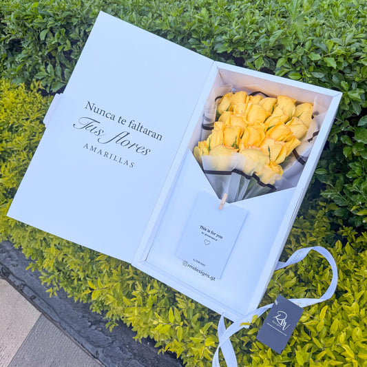 Caja con flores amarillas