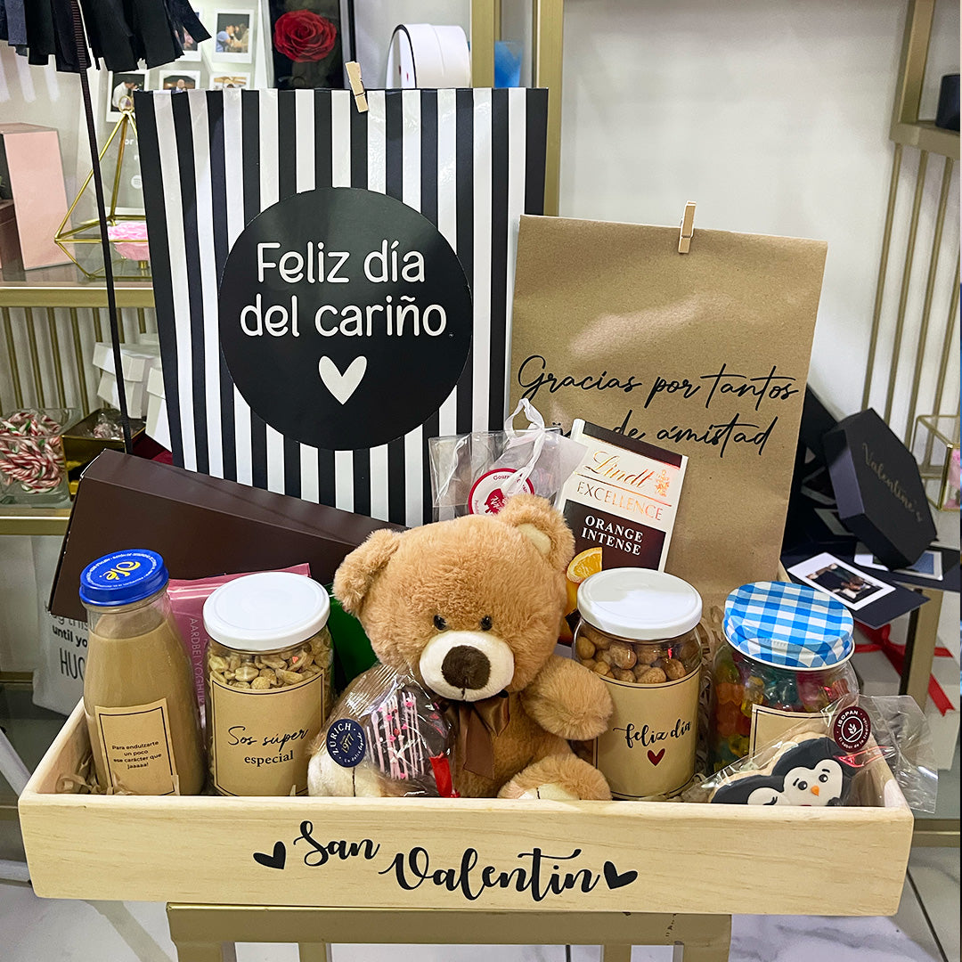 Bandeja con regalos