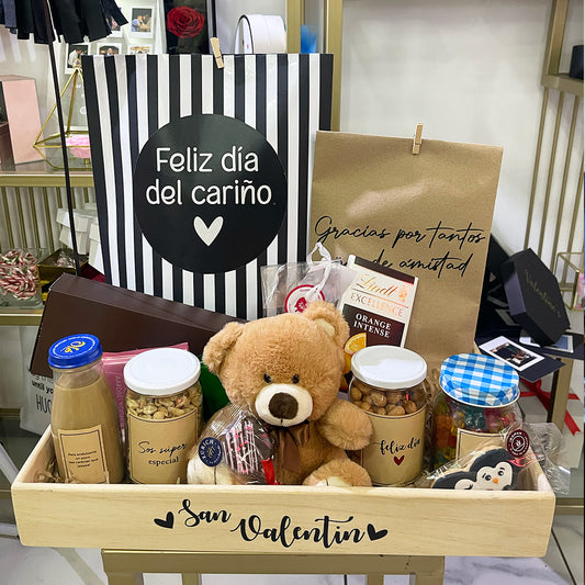 Bandeja con regalos