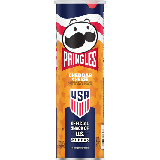 Pringles Papas Crujientes Sabor Queso Cheddar, Snacks para el Almuerzo, Lata de 5.5 oz